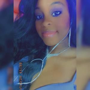 Meet your Posher, Simone